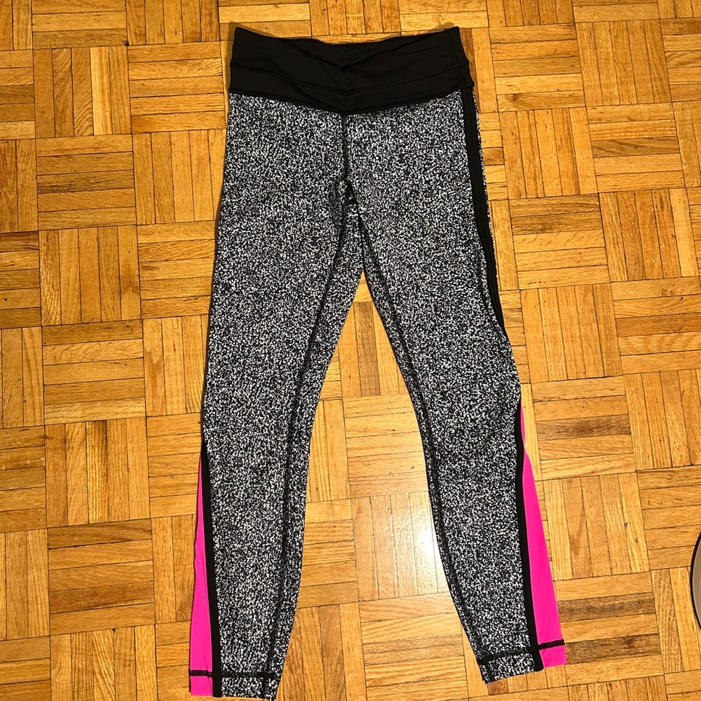 Black and Pink Leggings - Picture 1 of 4